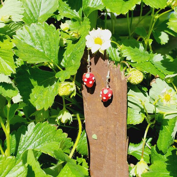 Strawberry Charm Bracelet Jewelry Gift Set for Women or Girls Birthday - Picture 8 of 8